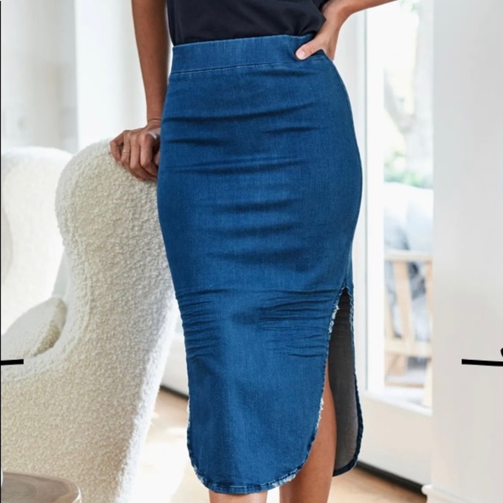Frank and Eileen Donegal skirt.  Size 8. $150